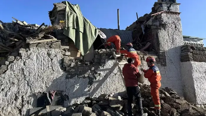 A powerful earthquake measuring 6.8 on the Richter scale struck Dingri County in Tibet’s Xizang Autonomous Region on Tuesday morning